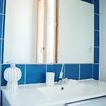 Hotel Les Logis Du Port Suites&spa - Port Canal 3*