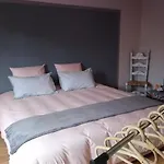 Hotel Les Logis Du Port Suites&spa - Port Canal