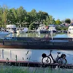 Les Logis Du Port Suites&spa - Port Canal 3*