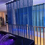 Les Logis Du Port Suites&spa - Port Canal 3*