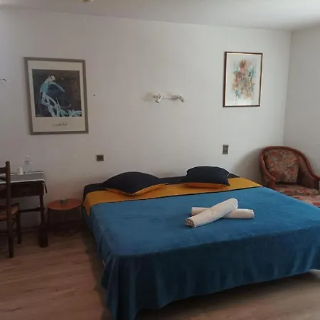 Hotel Les Logis Du Port Suites & Spa - Climatisation -Port Canal Montauban 3*