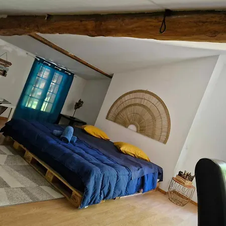 Hotel Les Logis Du Port & - Climatisation -port Canal 3*