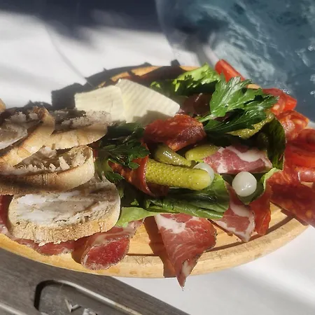 Les Logis Du Port & - Port Canal فندق مونْتوبا