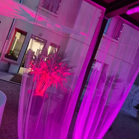 Les Logis Du Port & - Climatisation -port Canal 3* Montauban