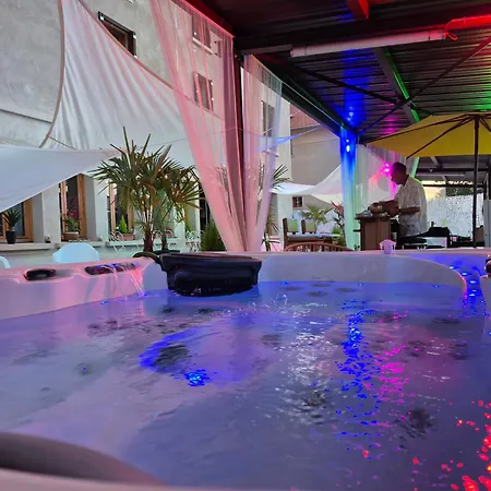 Les Logis Du Port & - Climatisation -port Canal Hotel Montauban