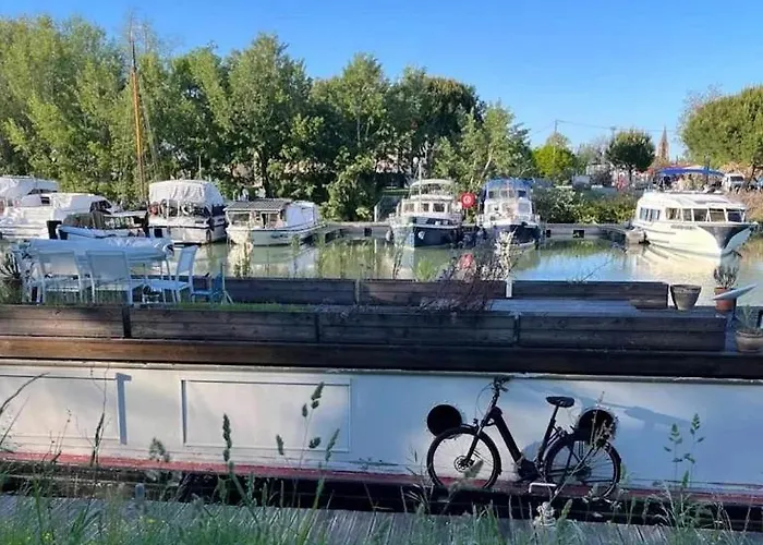 Les Logis Du Port & - Port Canal 3*