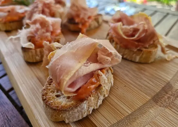 Hotel Les Logis Du Port & - Port Canal Montauban