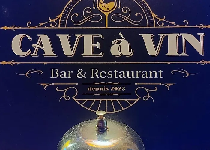 فندق Les Logis Du Port & - Port Canal